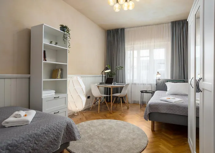 1800 By Vince - Private In Town Hall Square Rum i privatbostad