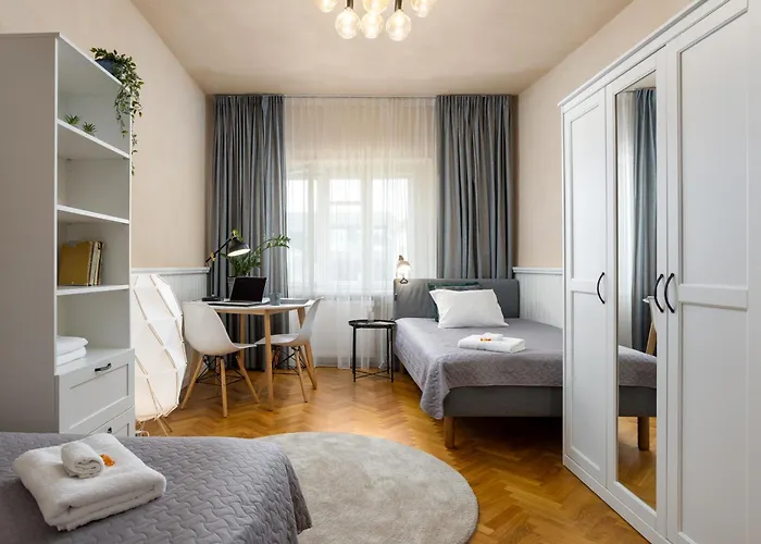 Rum i privatbostad 1800 By Vince - Private In Town Hall Square