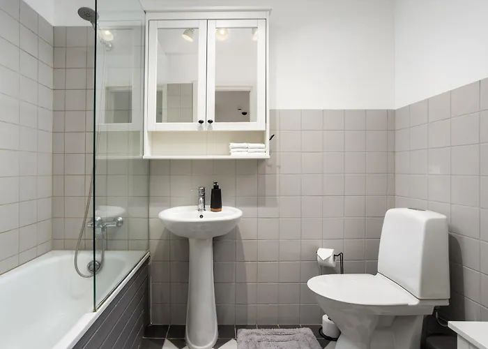 1800 By Vince - Private In Town Hall Square